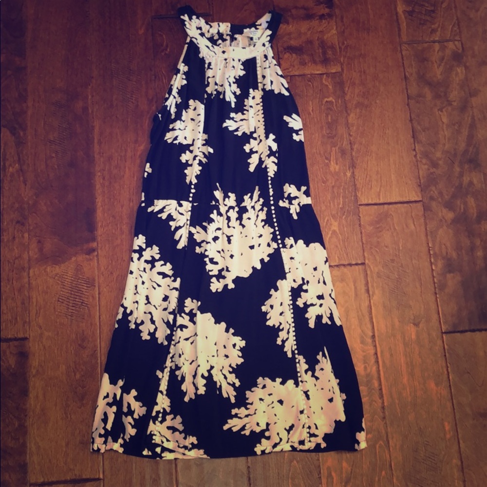 Crown & Ivy women’s size 8P navy/white dress